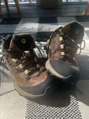 Merrell Kids Brown and Yellow Trail Sneakers